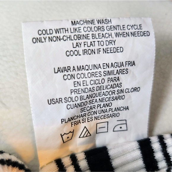 Women's Dress Size S with cut out at belly, body con, striped, mid-calf - Sexy! - Picture 6 of 6